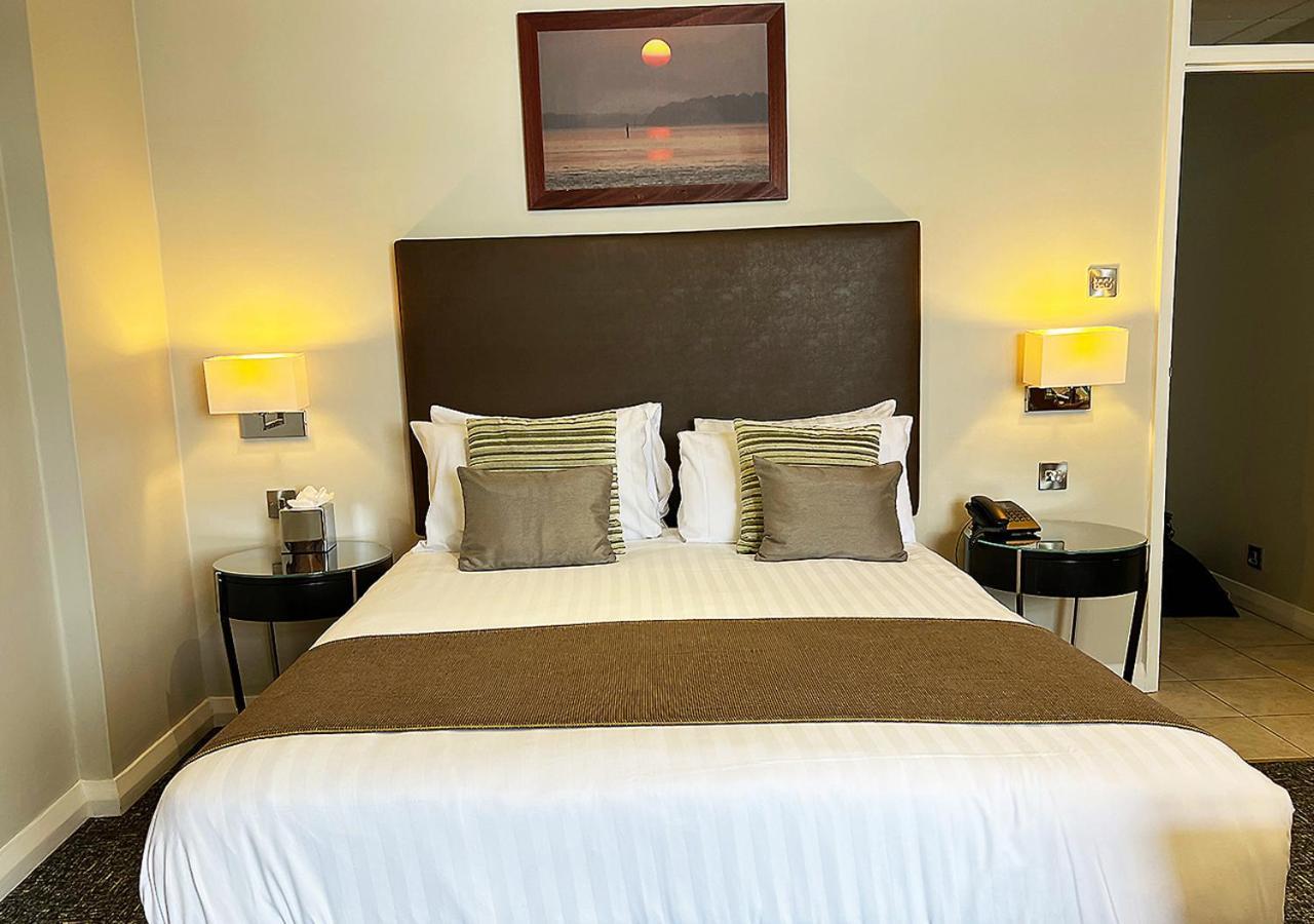 Sandbanks Hotel Пул Екстер'єр фото